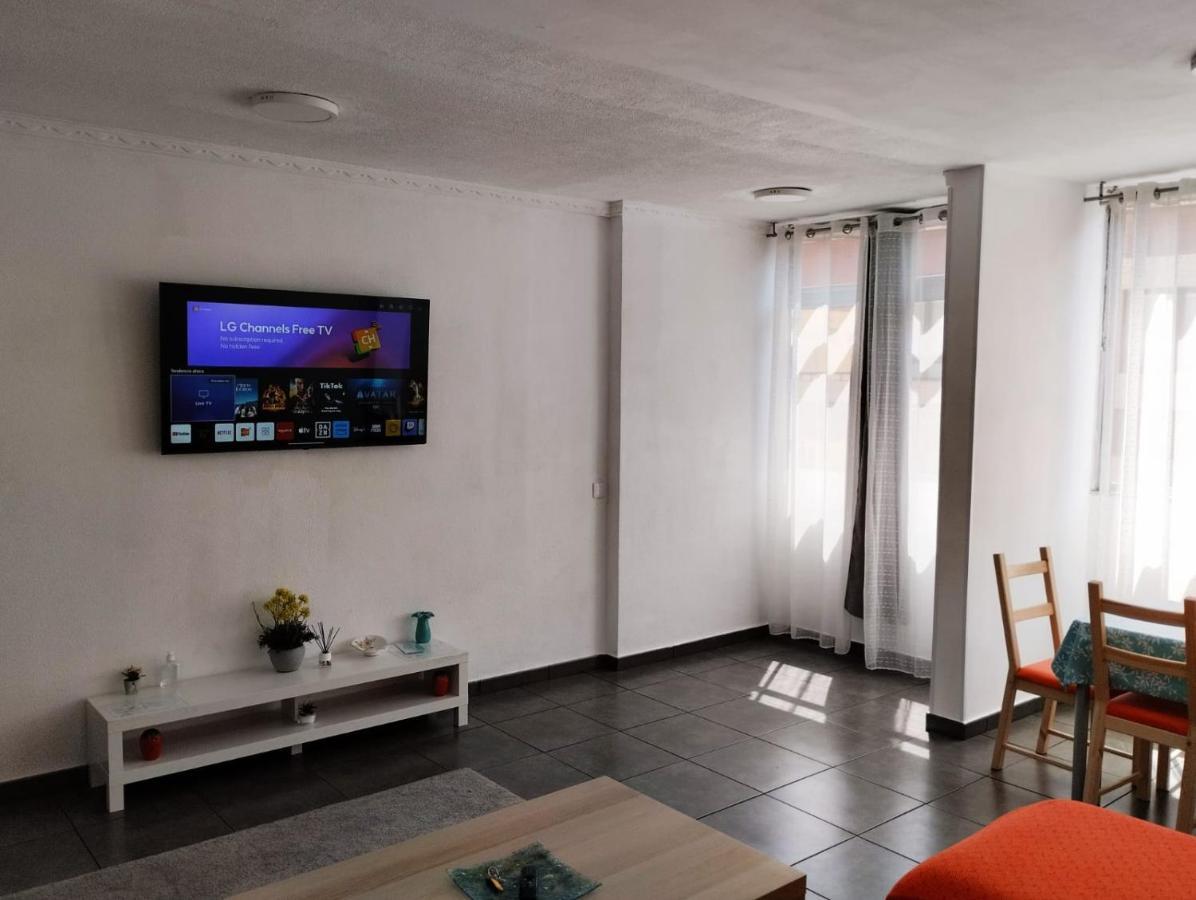 Apartamento Chabelita 2 *